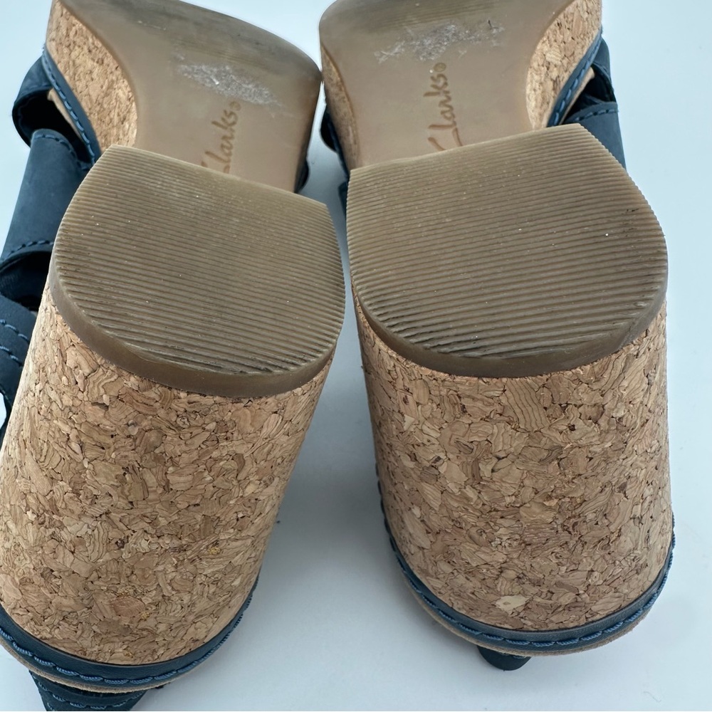Clarks Giselle Navy Leather Wedge Sandals - Picture 8 of 9